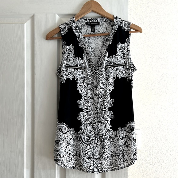 INC International Concepts Tops - EUC - 🖤 INC Black/White Sleeveless Top